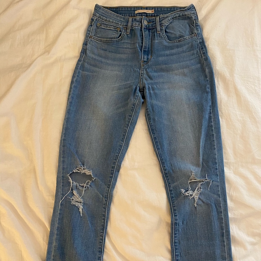 Levi jeans